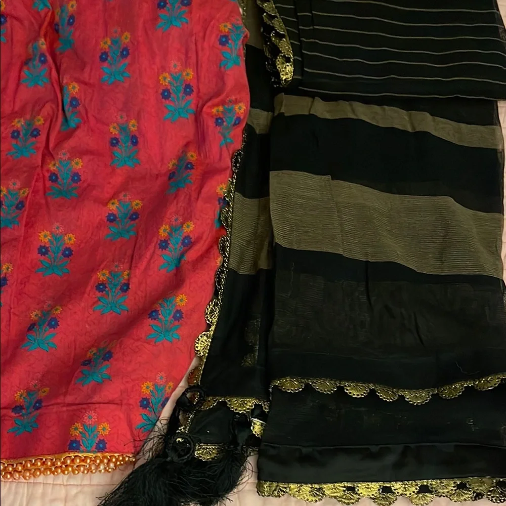 Pakistani Designer Maria B Shalwar Kameez - Picture 8 of 10